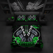 A dark-themed bedding set displayed on a bed in a styled bedroom. The set includes a duvet cover and two matching pillowcases, all featuring a black background with a large green and white engine graphic and the words 'DRAG GEAPHOR FOREVER'.